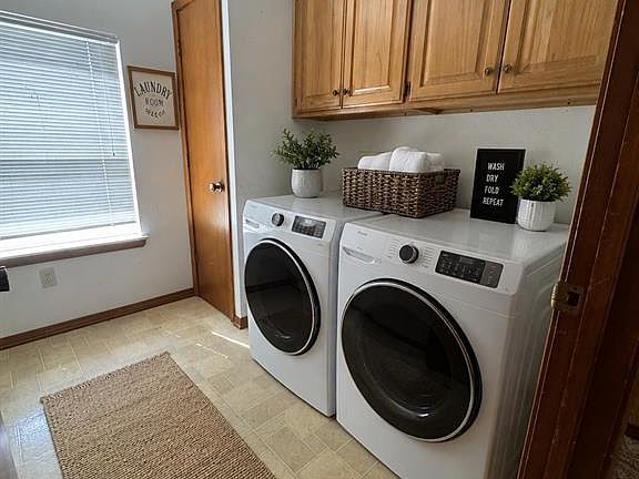 2nd image of 2616 Norman Ave