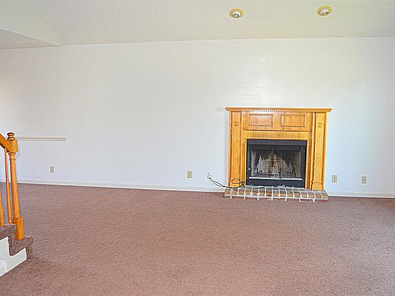 2nd image of 1247 Archwood Dr