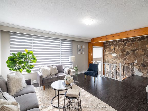 3rd image of 803 Fairview Ave