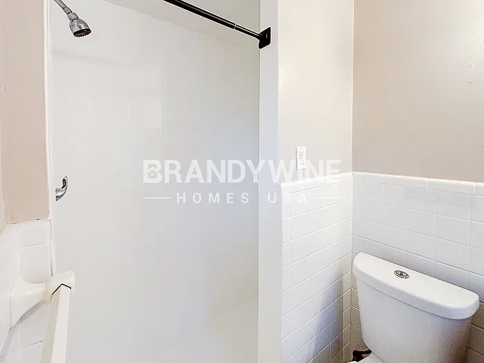 7236 Darien Way — Photo 16