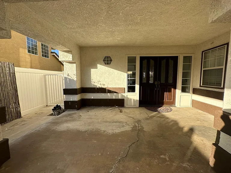 3321 Deaver Dr — Photo 3