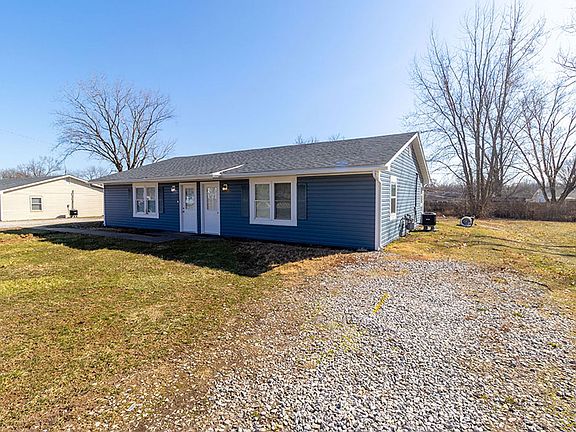 3rd image of 3608 Greeley Dr Unit A