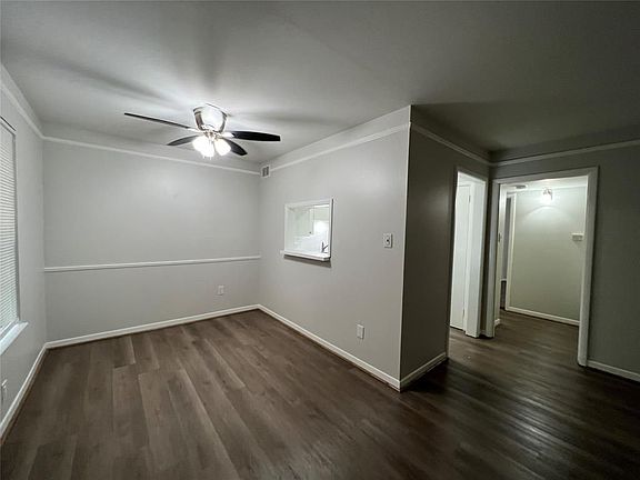 3rd image of 500 Willow Dr APT C5