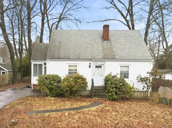 11 Clark Ave, Walpole, MA 02081