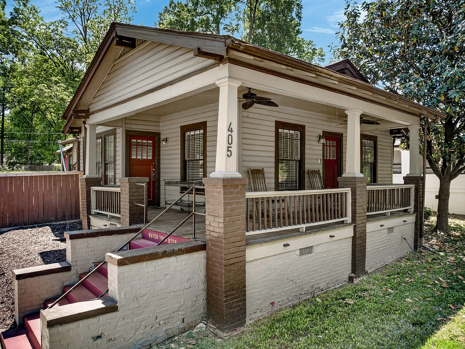 3 bed, 1390 sqft, $2,495 — Photo 1