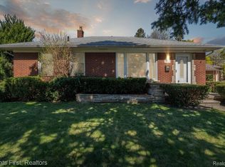 19000 Champaign Rd, Allen Park, MI 48101