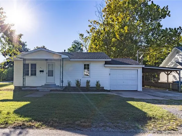 212 Millar St, East Prairie, MO 63845