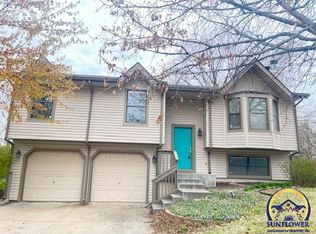 2500 SW Ancaster Rd, Topeka, KS 66614