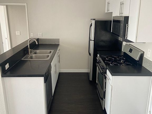2nd image of 1400 N Edgemont St #311