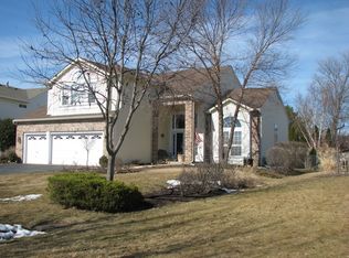 437 Prides Run, Lake In The Hills, IL 60156