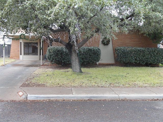 1st image of 3609 E 29th St
