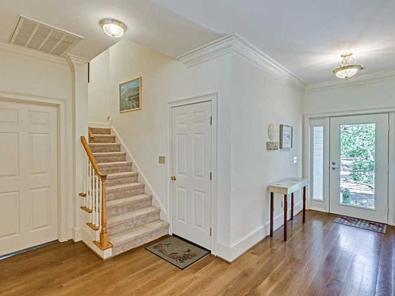 4th image of 2875 Hidden Oak Dr