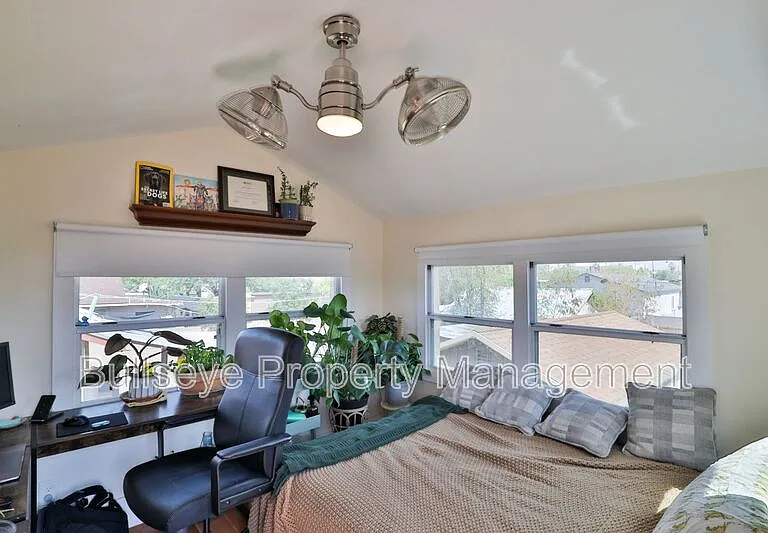 1238 E McKinley St — Photo 20