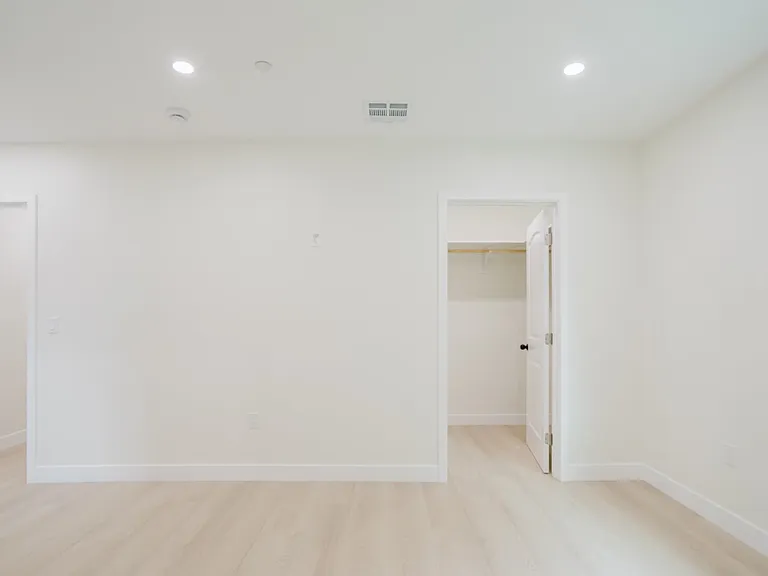 5740 N Beck Ave — Photo 23