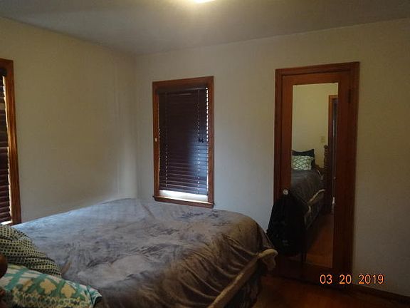 4th image of 2802 Superior Ave