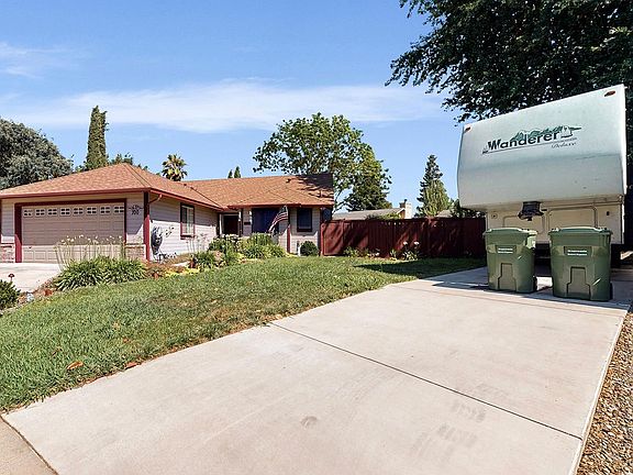 3rd image of 700 Cardoso Ct