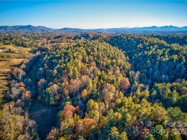49 Flack Valley Rd, Weaverville, NC 28787