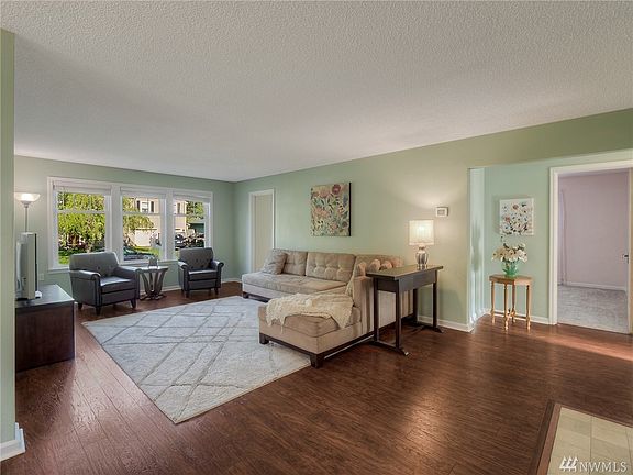 5th image of 2946 Hawthorne Pl SE