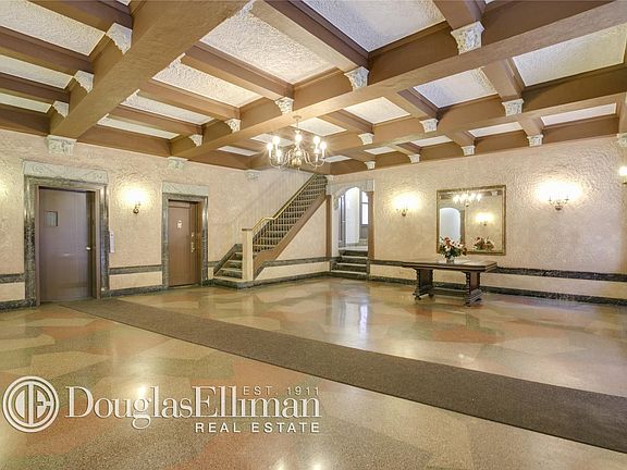 4th image of 8319 116th St APT 5H