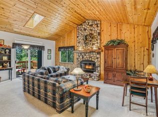 196 B Ln, Lake Arrowhead, CA 92352