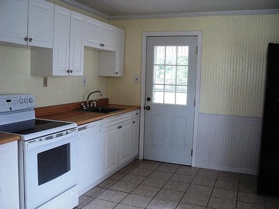 4th image of 2105 Shelby Ave