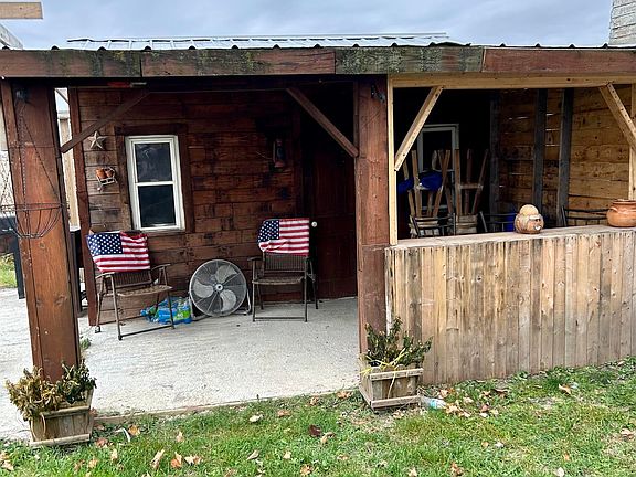 3rd image of 7167 N County Road 325 St E