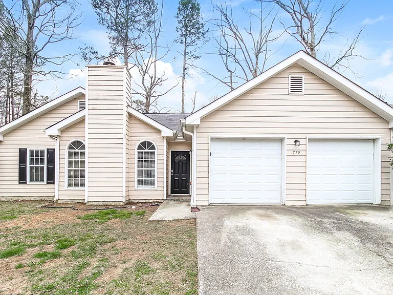 779 Pepperwood Trl — Photo 1