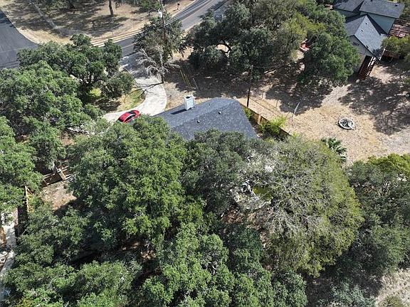 3rd image of 6722 Circle Oak Dr