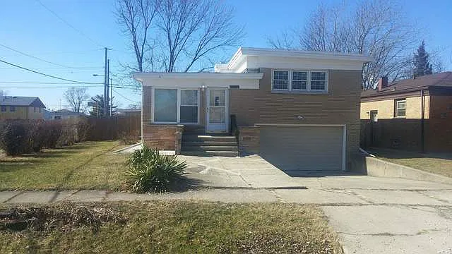14444 Leavitt Ave photo 1