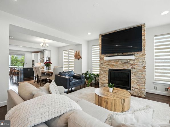 610 Watermans Dr