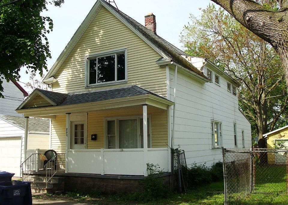 1st image of 204 East St