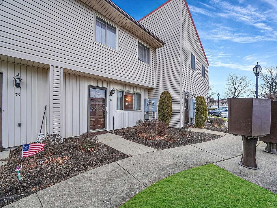 650 Newbridge Rd East Meadow NY Zillow