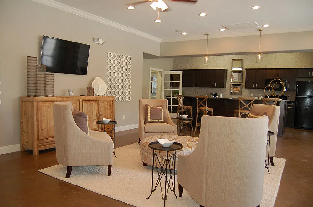 Riverscape Apartment Homes — Photo 4