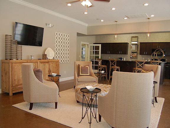 4th image of 1535 River Parkway Blvd #313
