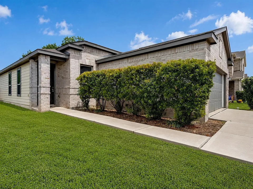 6011 Whitewing Rd