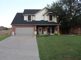 1430 Lauren Ln, Granbury, TX 76048