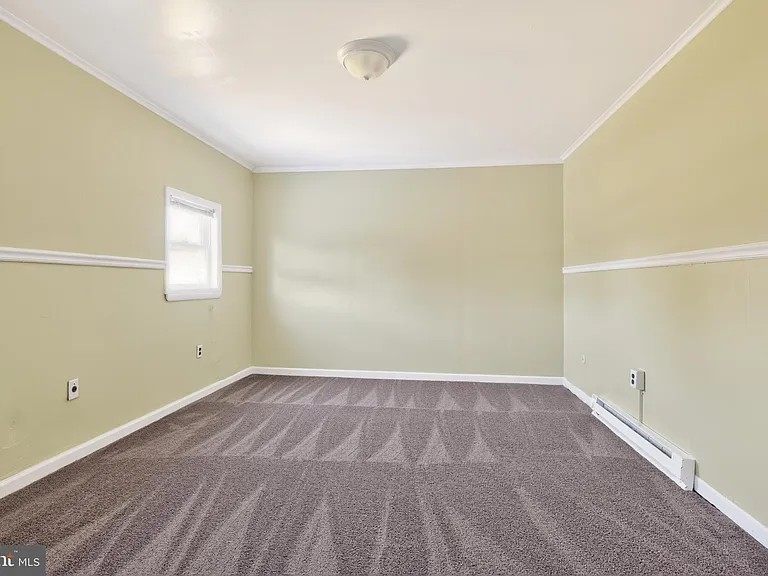 101 E Liberty St — Photo 15
