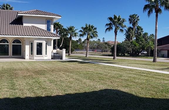 4th image of 1101 Beach Blvd
