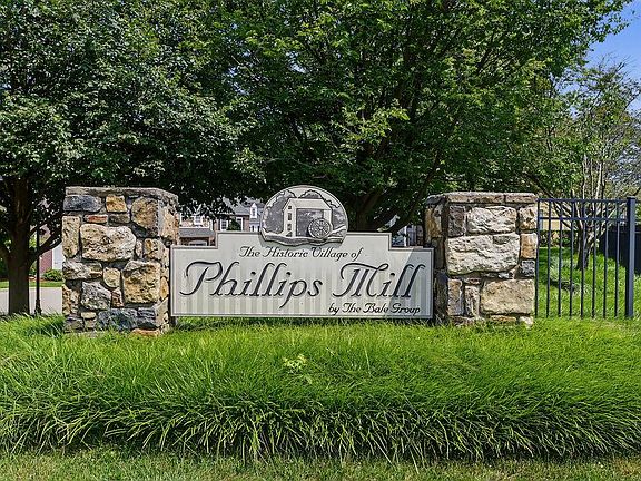 2nd image of 205 Phillips Mill Ln #205