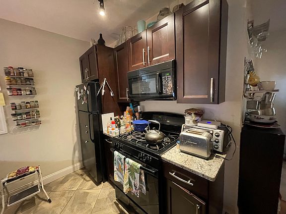 2nd image of 5511 Baum Blvd APT 5