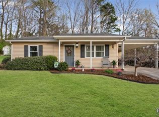 926 Meadowbrook Rd, Asheboro, NC 27203