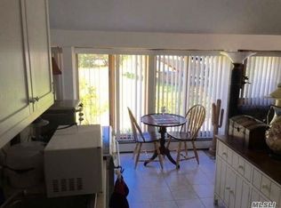 3 Gaul Rd N, Setauket, NY 11733