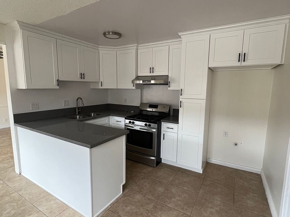 1st image of 1831 E 60th St #1831