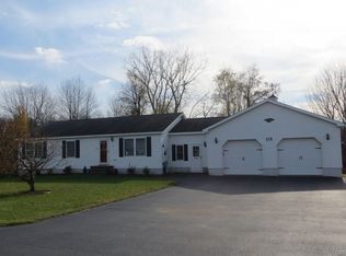 39 Patrick Rd, Hannibal, NY 13074