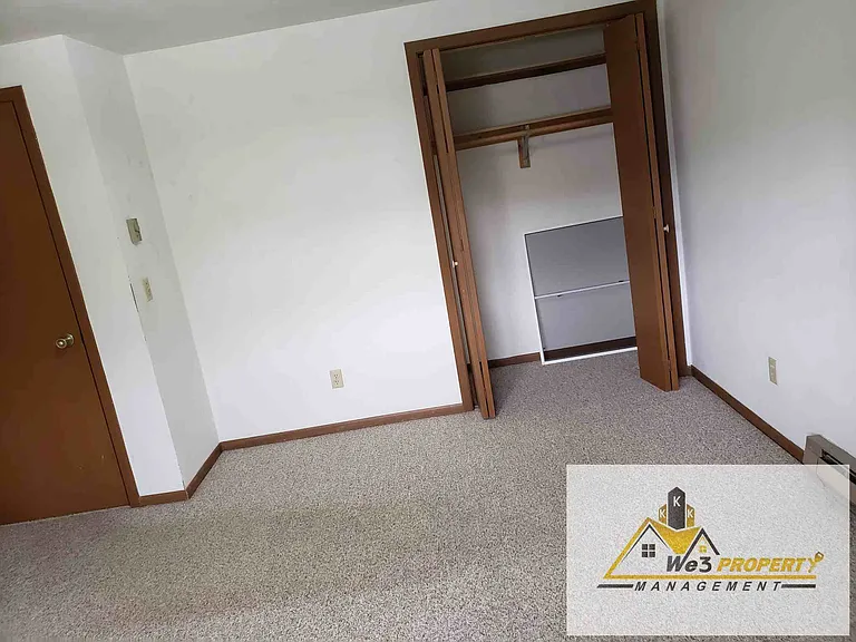 1366 Field Ct #1366 — Photo 3