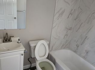 93 Summit St APT 5, Pawtucket, RI 02860