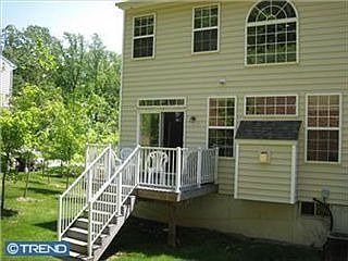 2nd image of 242 Yorktown Ct