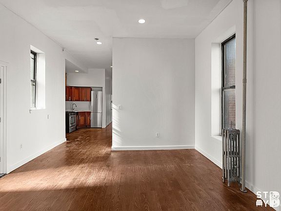 5th image of 68 Putnam Ave APT 2