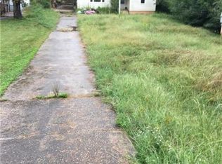 7884 Elk River Rd N, Clendenin, WV 25045