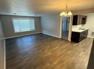 705 E Columbia St #15, Arthur, IL 61911